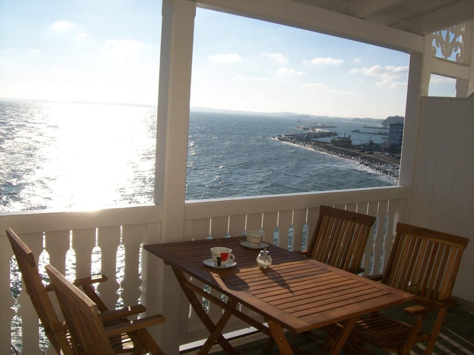 View (from property/room), Balcony/Terrace