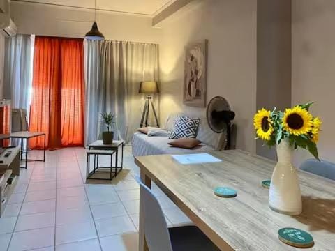Bright & Cozy 1BR in Athens city center Apartment in Kallithea