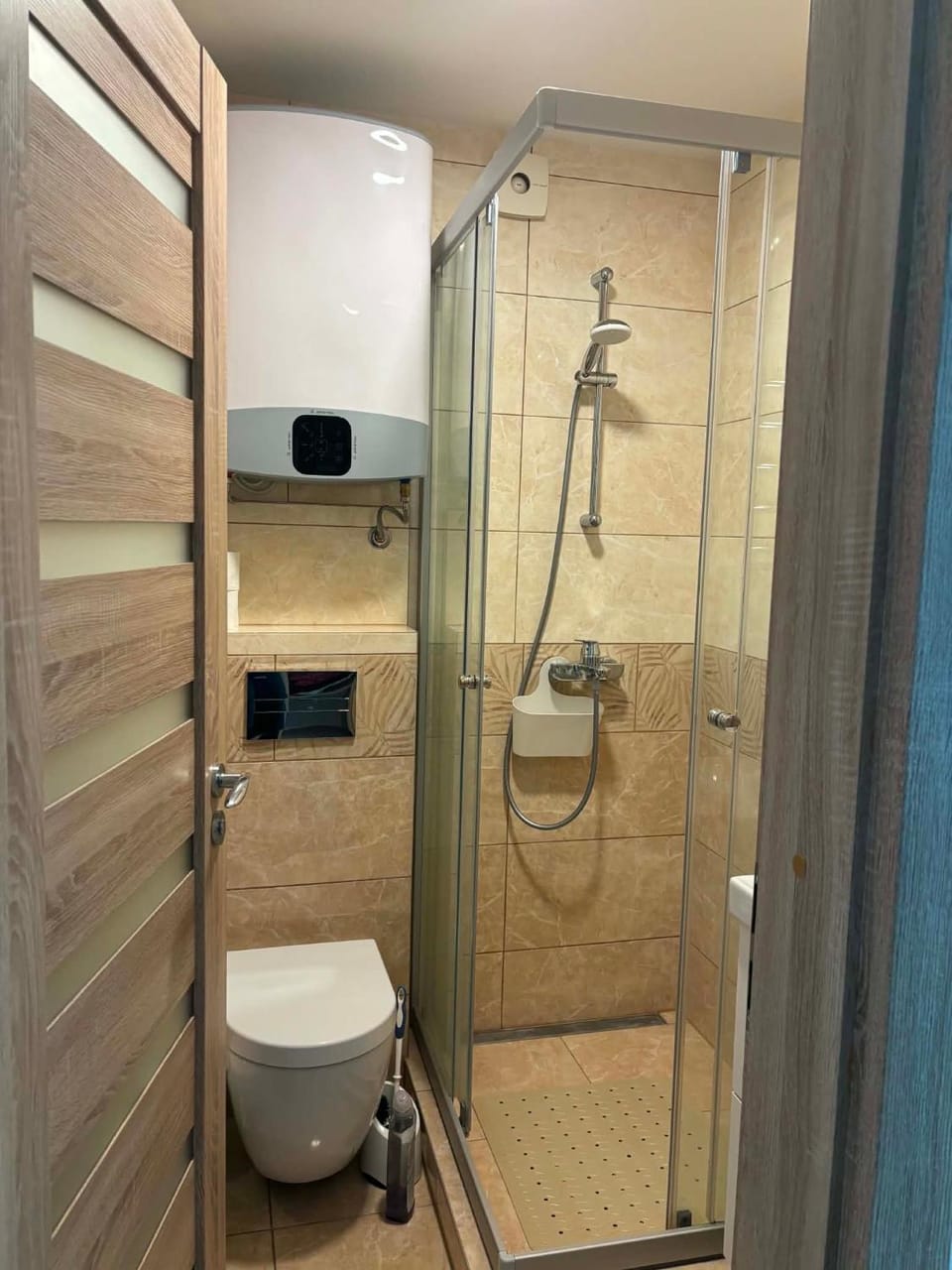 Shower, Toilet, Bathroom
