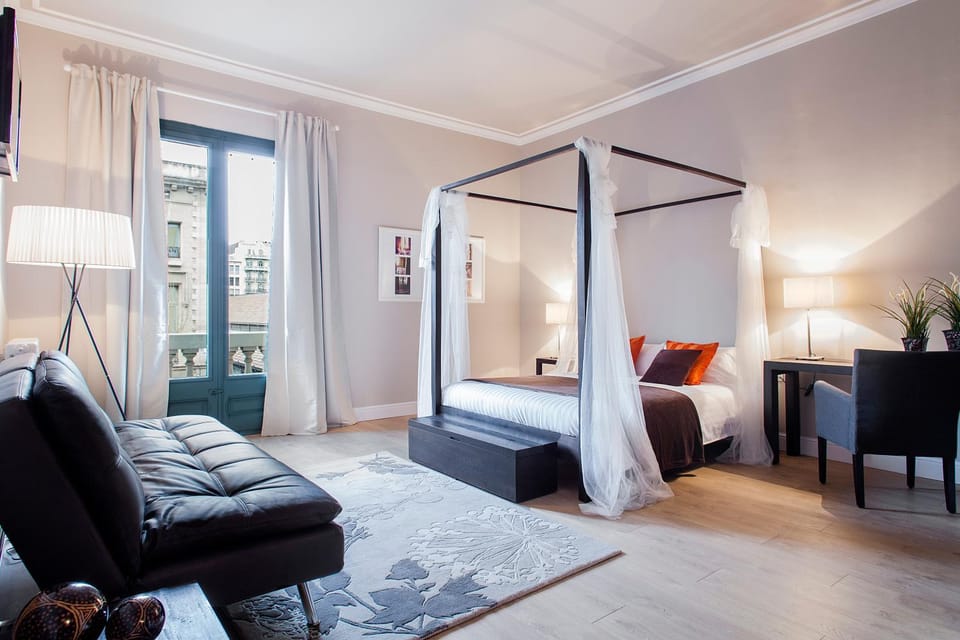 Bed, Photo of the whole room