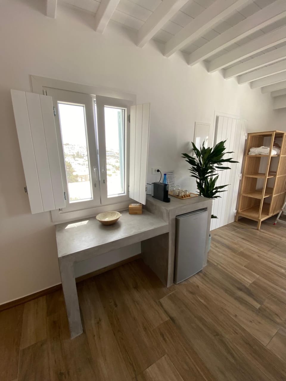 Kitchen or kitchenette, wardrobe
