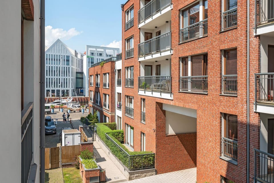 Neighbourhood, City view