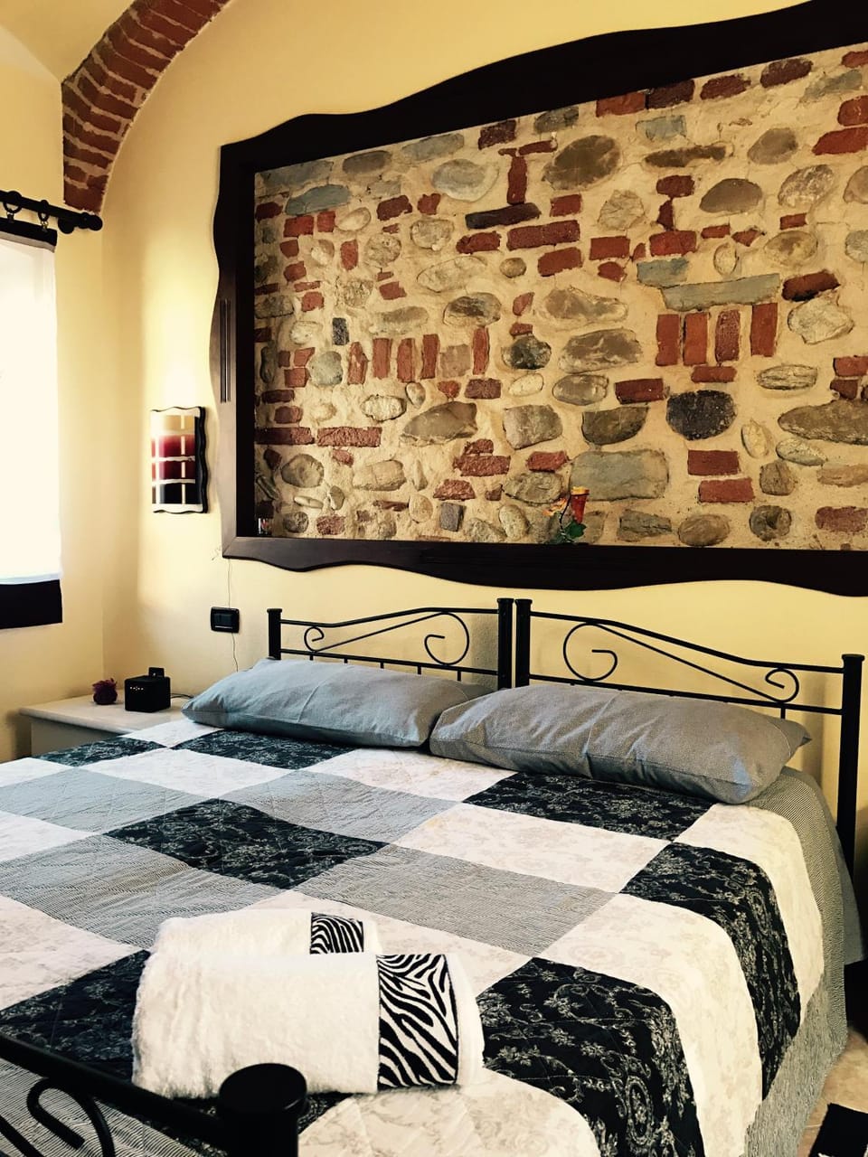 Photo of the whole room, Decorative detail, Bedroom