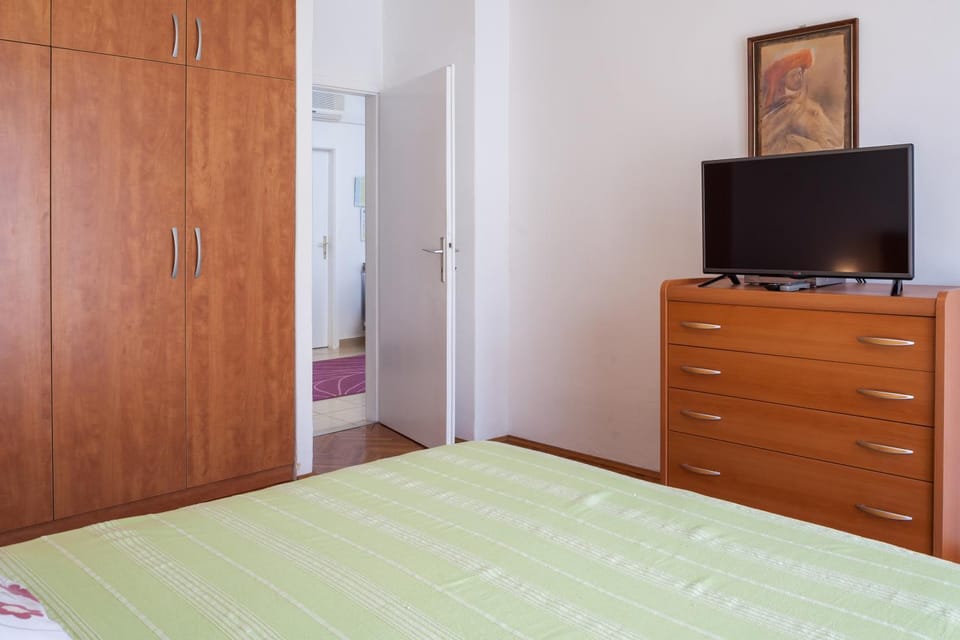 TV and multimedia, Bedroom