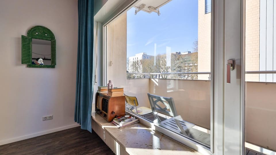 Balcony/Terrace, Living room, City view