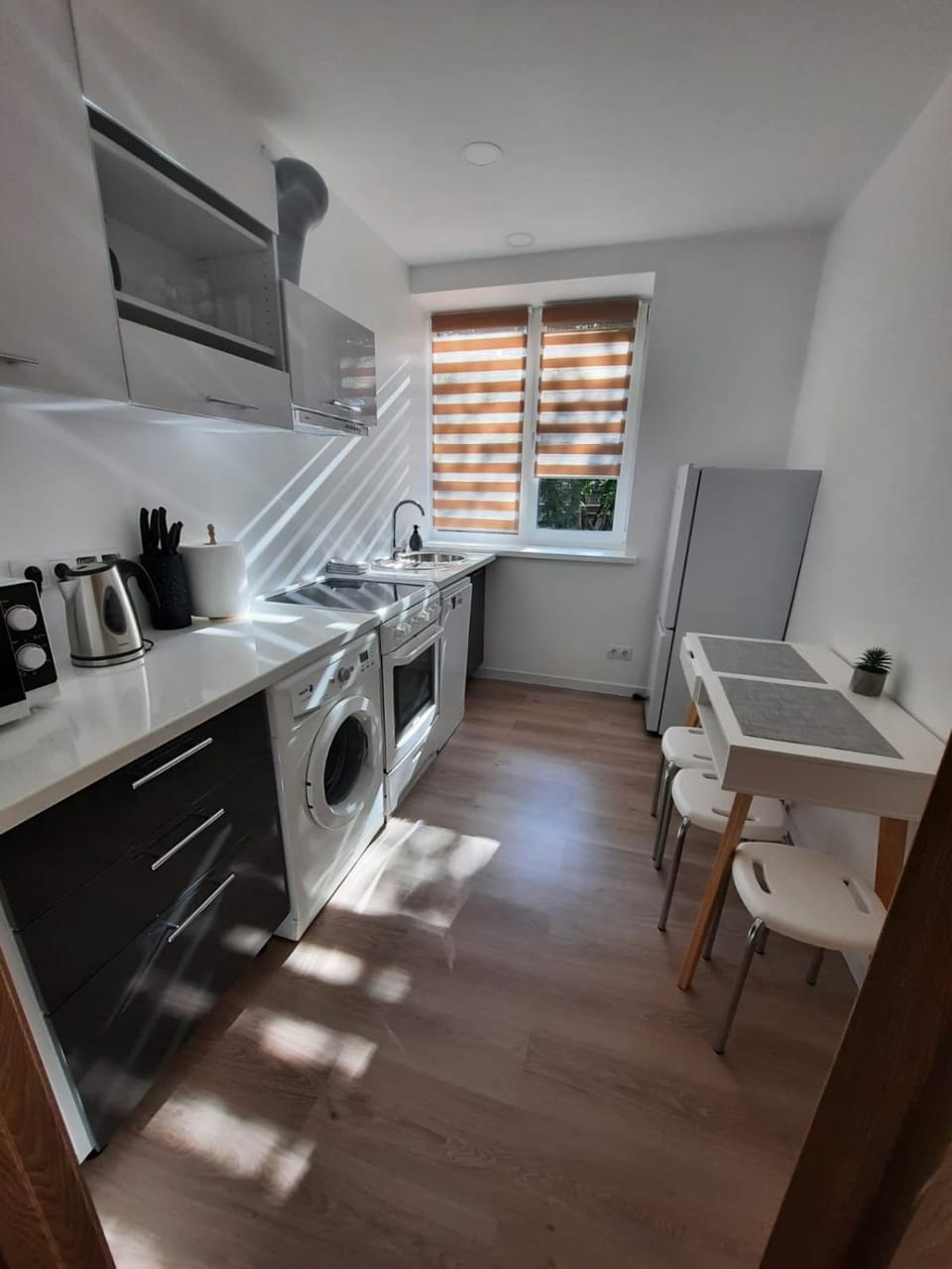 dishwasher, minibar, pet friendly, stove, toaster, washing machine