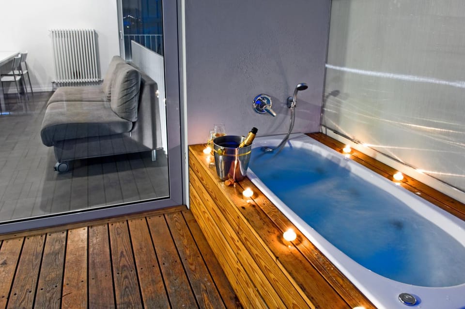 Balcony/Terrace, Balcony/Terrace, Decorative detail