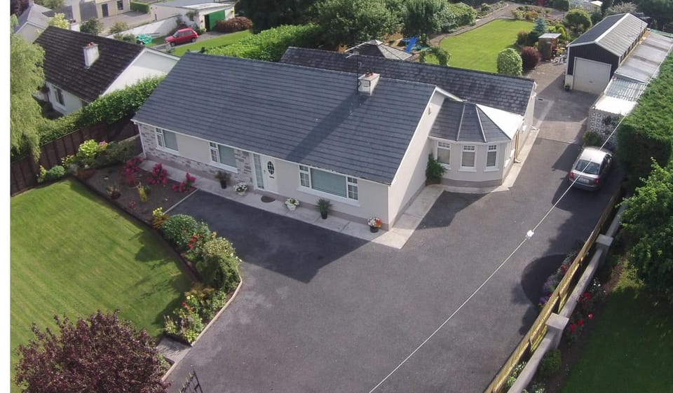 Bird's eye view, On site, Garden view, Location