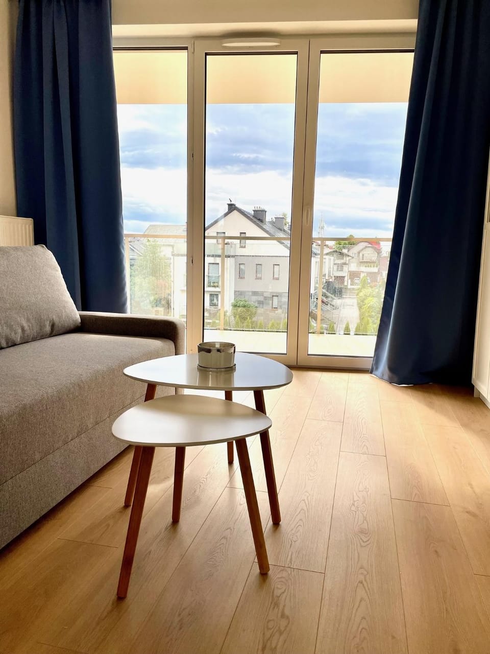 View (from property/room), Balcony/Terrace, Living room, Seating area