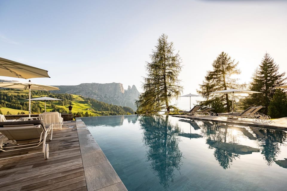 Pool view, Swimming pool