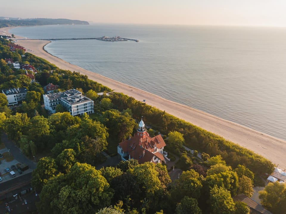 Nearby landmark, Day, Natural landscape, Bird's eye view, Beach, City view, Sea view