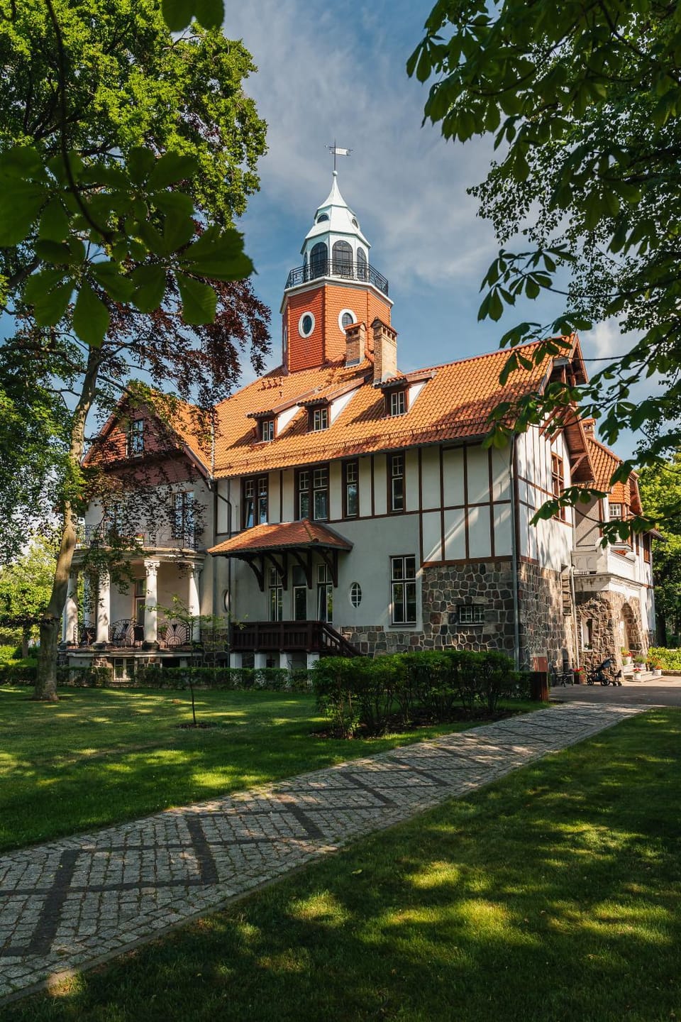 Property building, Garden view