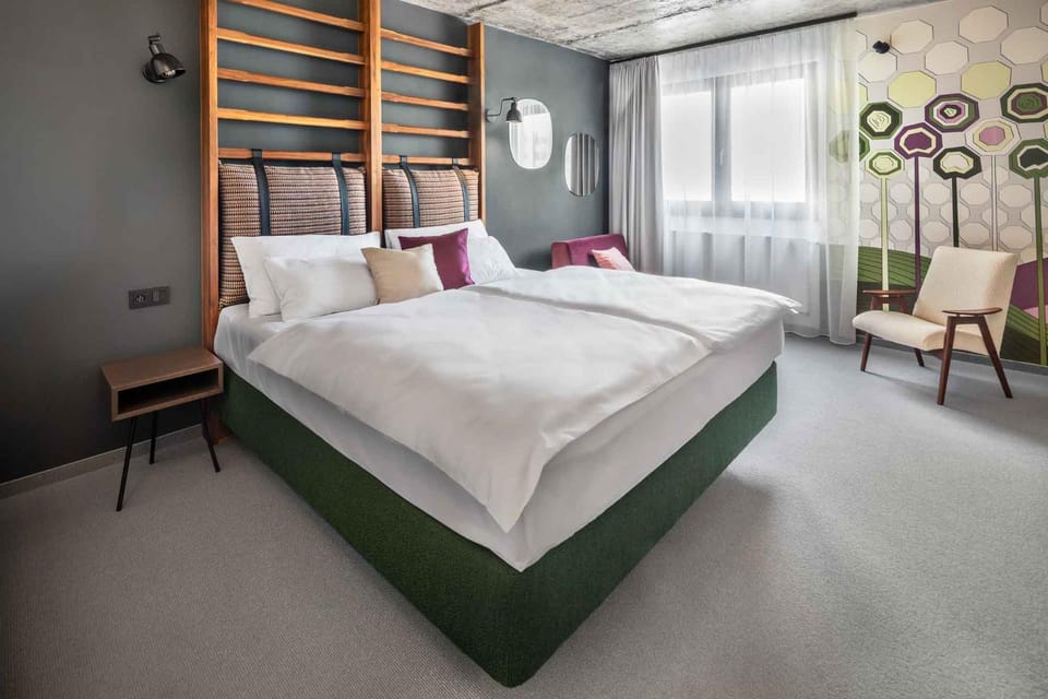Bed, Photo of the whole room