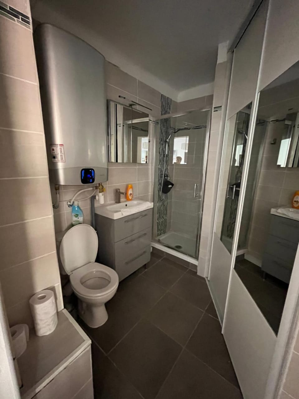 BEAU T2 RIVE GAUCHE ETAT NEUF CLIMATISE Apartment in Palavas-les-Flots