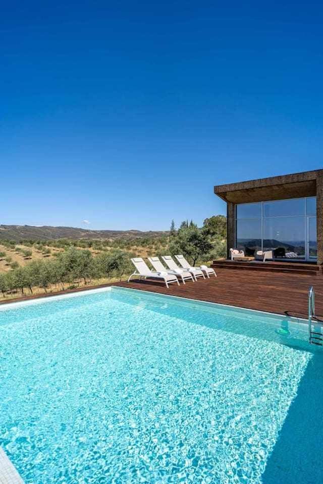 Pool view, Swimming pool