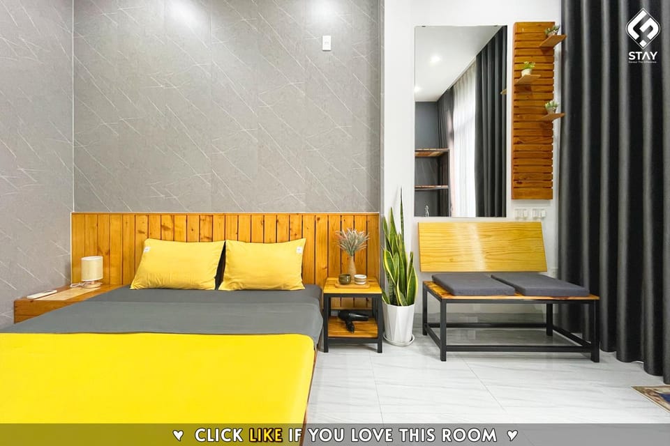 Bed, Photo of the whole room, Seating area