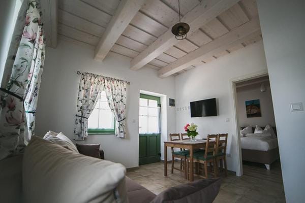 Borostyán Porta Lesencetomaj Apartment in Hungary