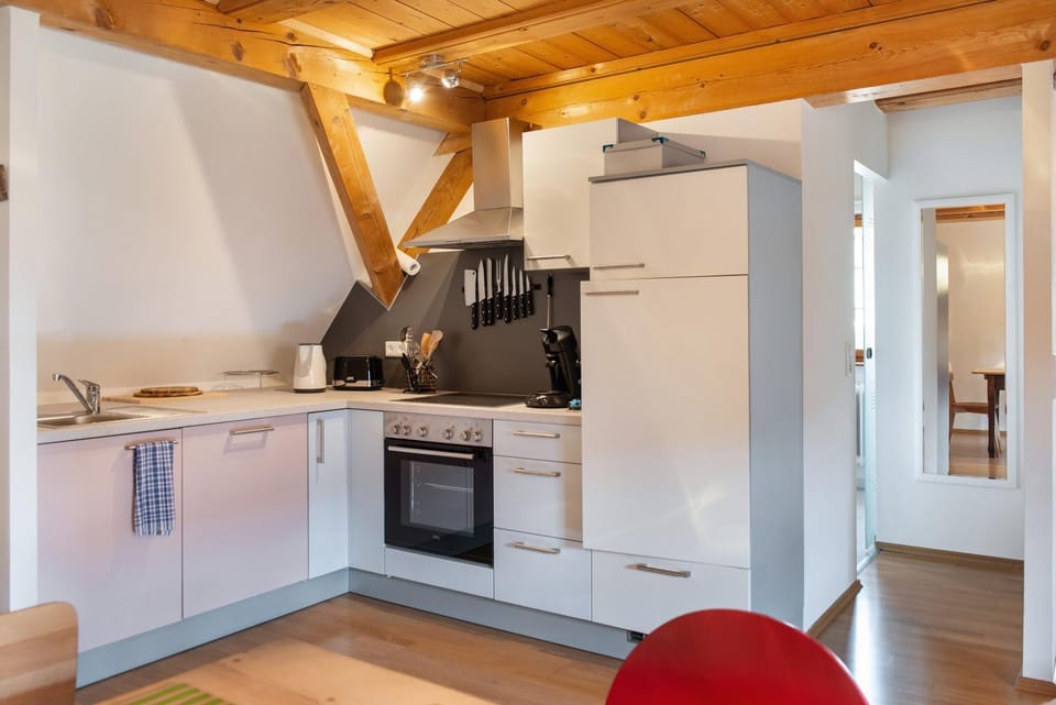 Property building, Kitchen or kitchenette, Living room