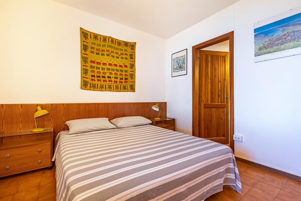 Property building, Living room, Bedroom