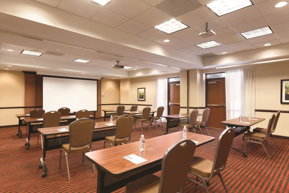 Meeting/conference room