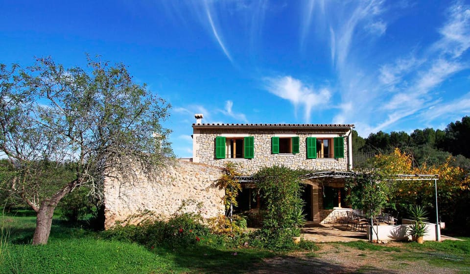 Facade/entrance, Garden view