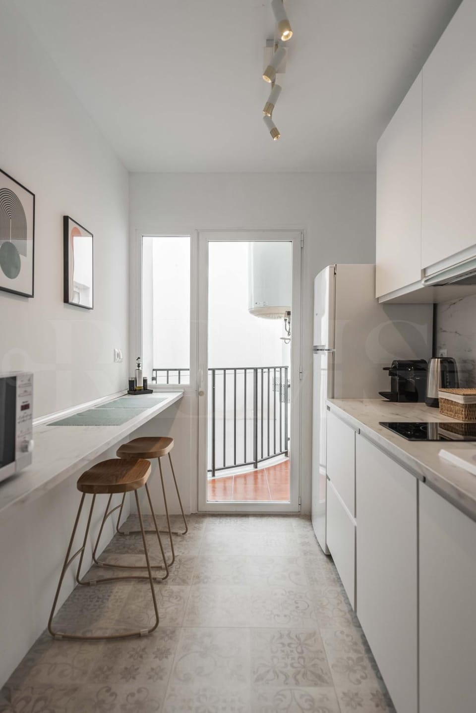 Kitchen or kitchenette