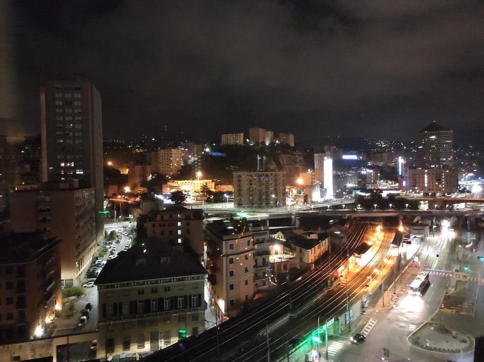 View (from property/room), City view