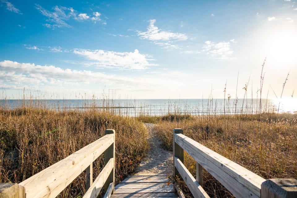 Caswell Cabana by Oak Island Accommodations House in Caswell Beach