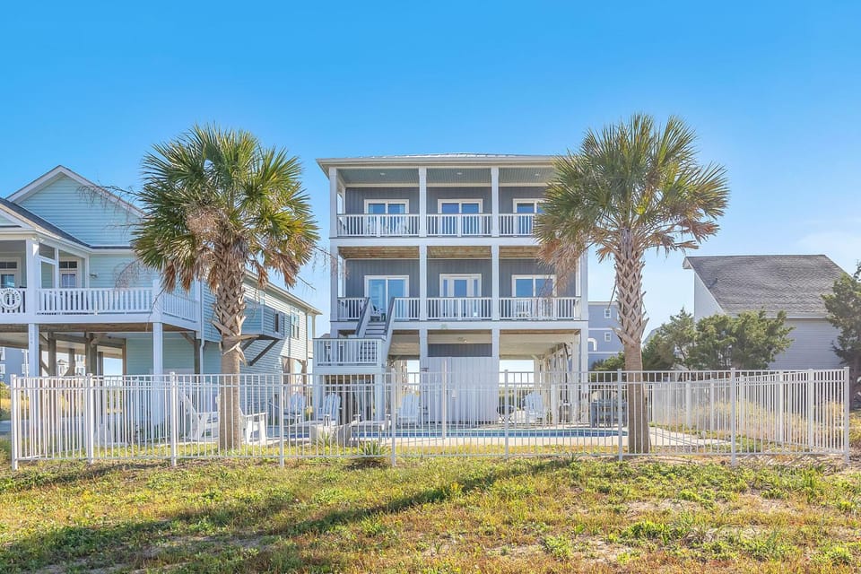 Conch Out by Oak Island Accommodations House in Oak Island