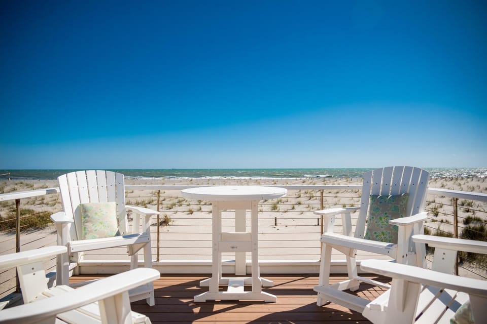 On Turtle Time by Oak Island Accommodations House in Oak Island