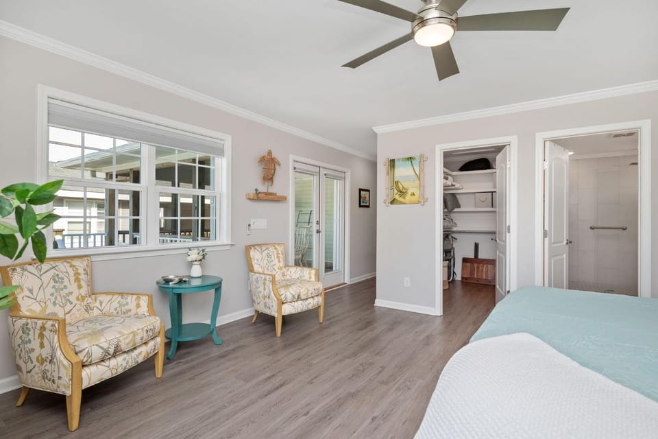Mermaid Manor House in Oak Island