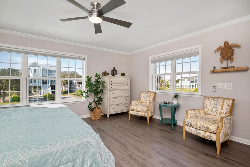 Mermaid Manor House in Oak Island