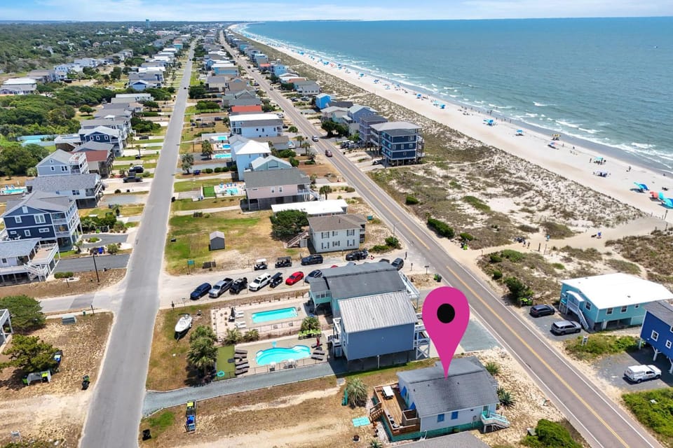 Love Shack House in Oak Island