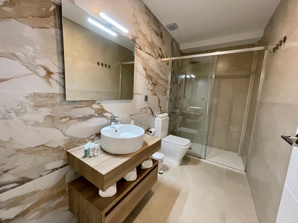 Shower, Bathroom