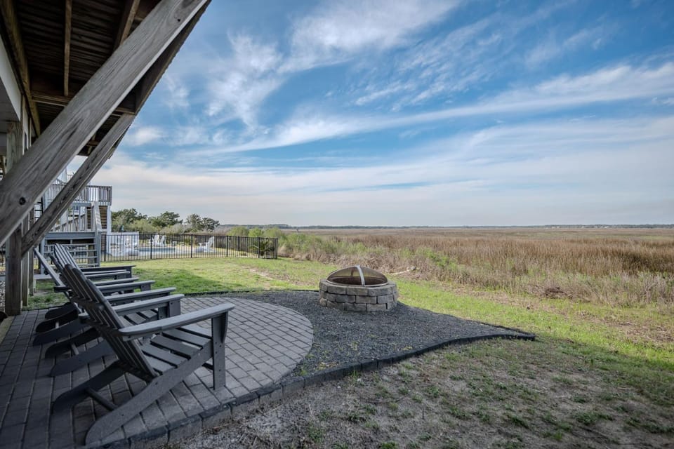Late For The Sky House in Caswell Beach