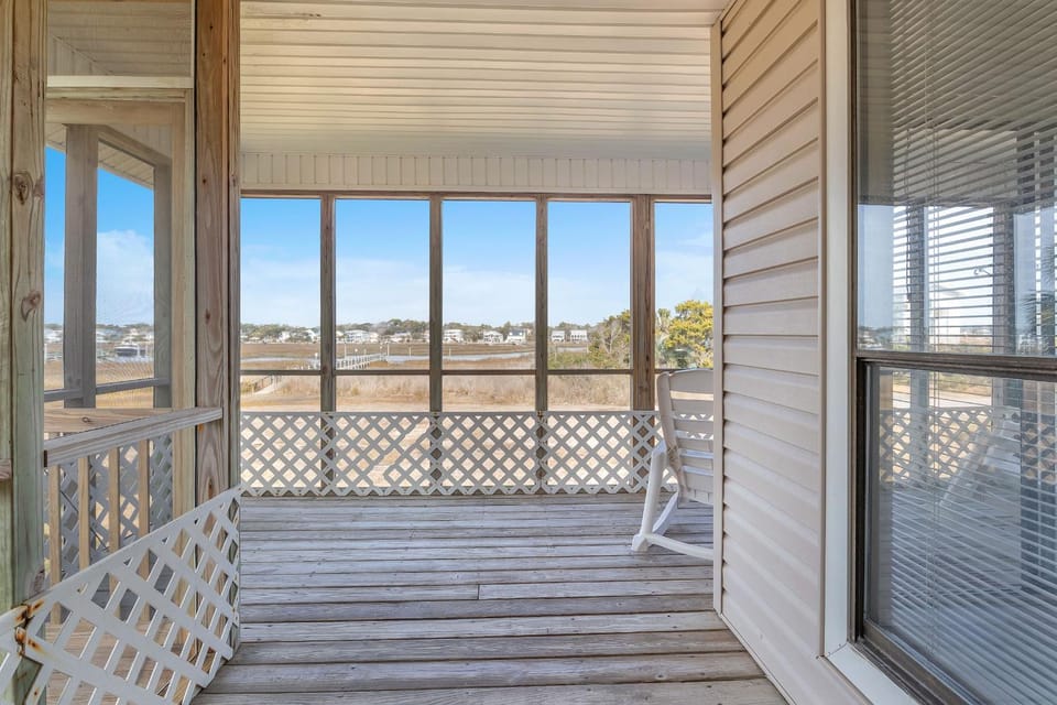 Kirkman House in Oak Island