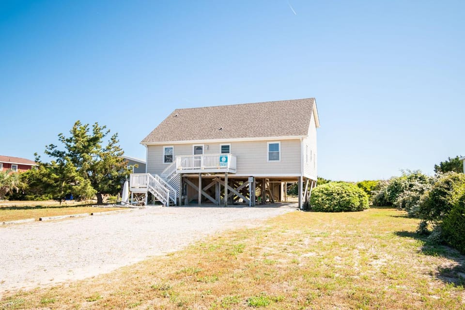 Katie Lous Place House in Caswell Beach