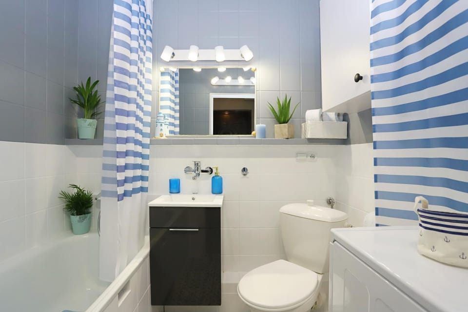 Toilet, Bathroom, Bath