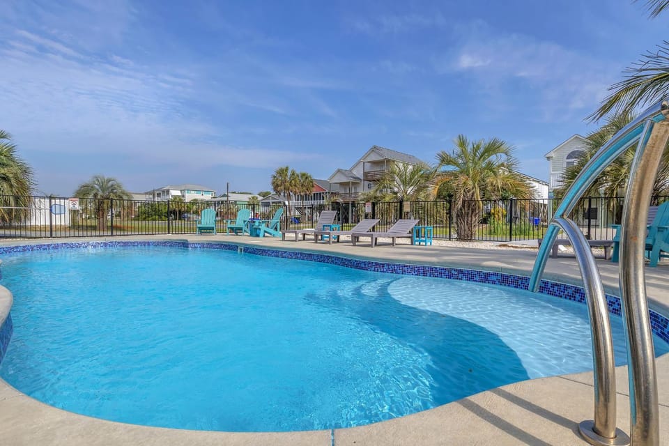 The Turtle Shell by Oak Island Accommodations House in Oak Island
