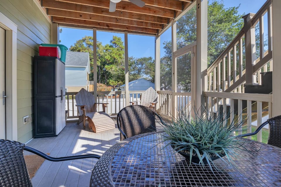 Joyces Dream House in Oak Island