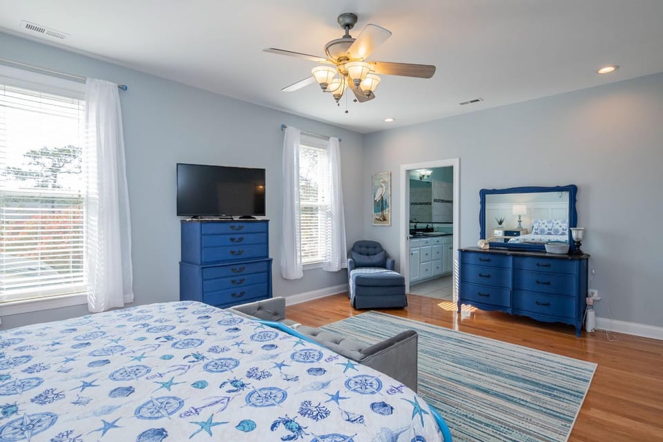 The Sassy Seahorse by Oak Island Accommodations House in Oak Island