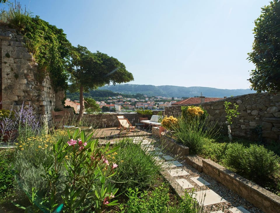 Shower, BBQ facilities, Garden, Garden view, sunbed