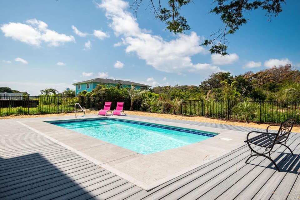 Sweet Sunshine by Oak Island Accommodations House in Oak Island