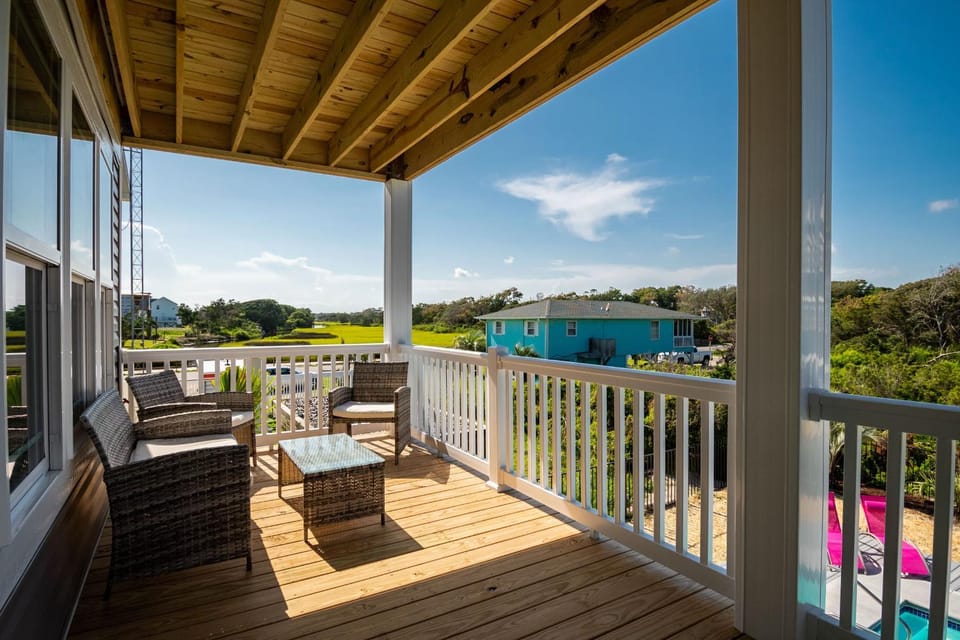 Sweet Sunshine by Oak Island Accommodations House in Oak Island
