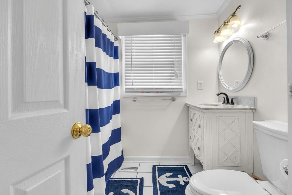 Sunkissed 2 by Oak Island Accommodations House in Oak Island