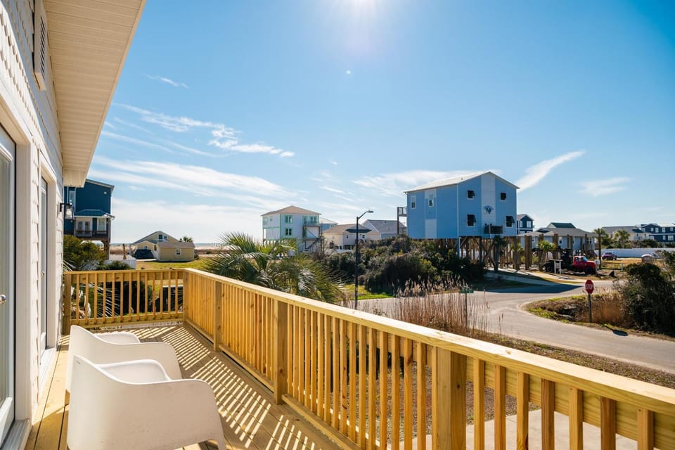 Splendid Days by Oak Island Accommodations House in Oak Island