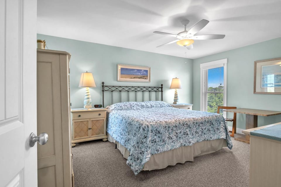 Spinnaker by Oak Island Accommodations House in Oak Island