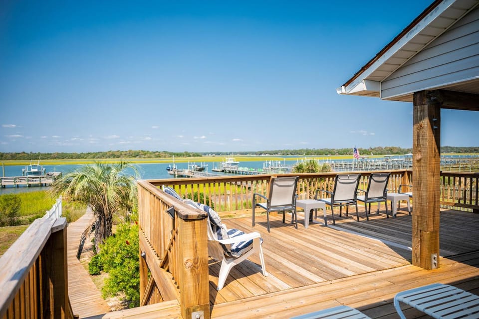 Sound Sleeper by Oak Island Accommodations House in Oak Island