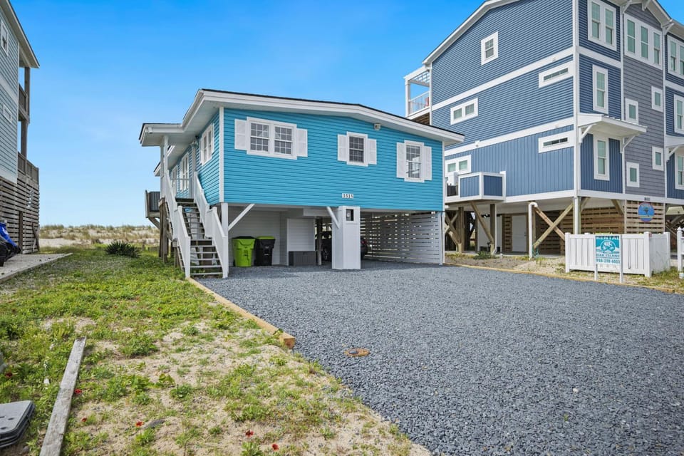 Smart Pelican by Oak Island Accommodations House in Oak Island
