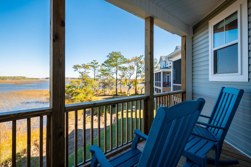 Intracoastal Views by Oak Island Accommodations House in Oak Island